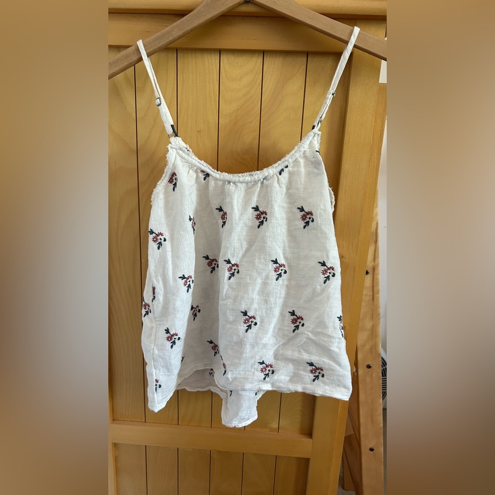 ABERCROMBIE AND FITCH FLORAL TANK